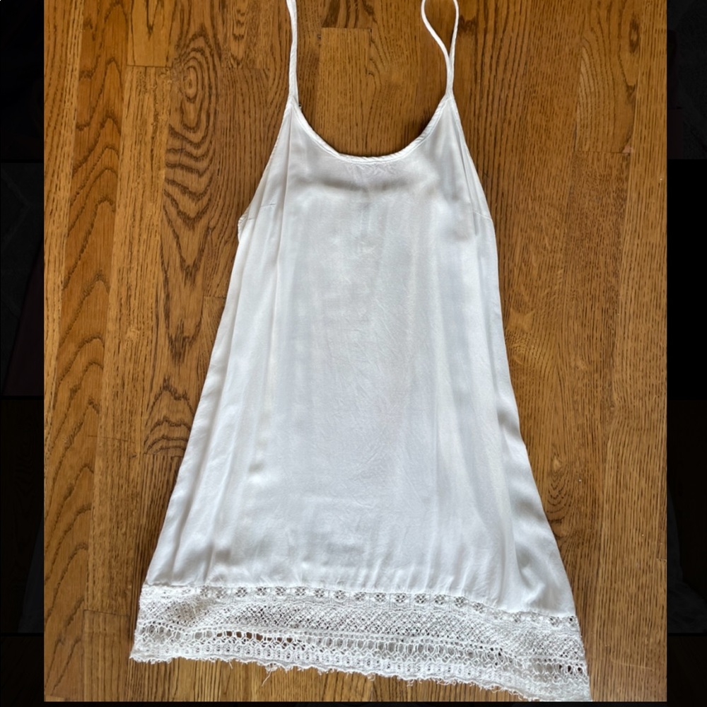 Monoreno white tank top